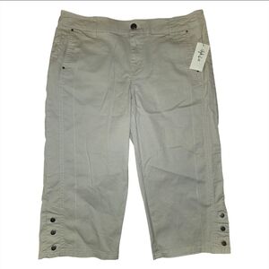 Style & Co. Cropped Pants Beige NWT Button Ankle Size 8